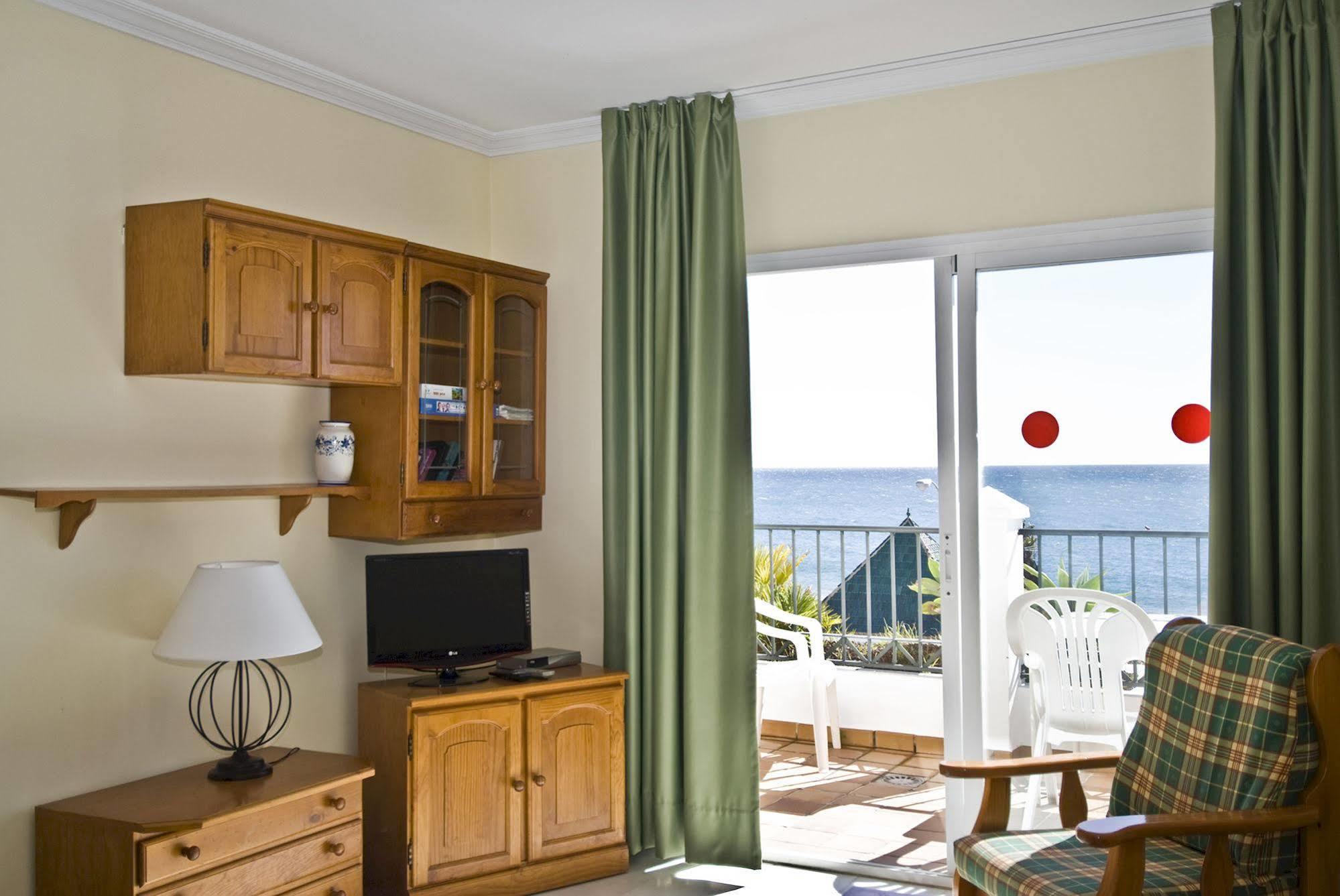 Apartamentos Hc Burriana Playa Nerja Exterior foto