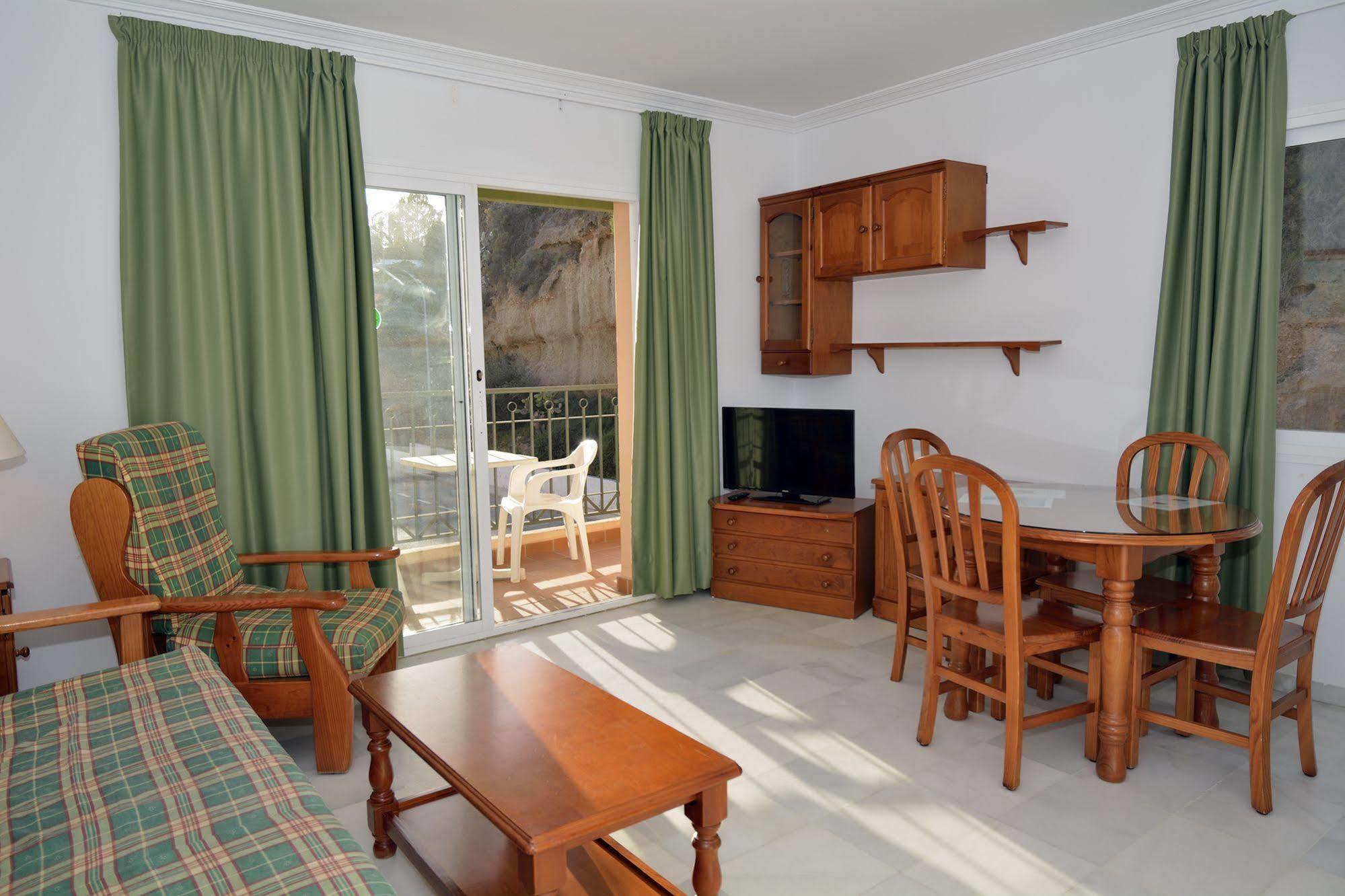 Apartamentos Hc Burriana Playa Nerja Exterior foto