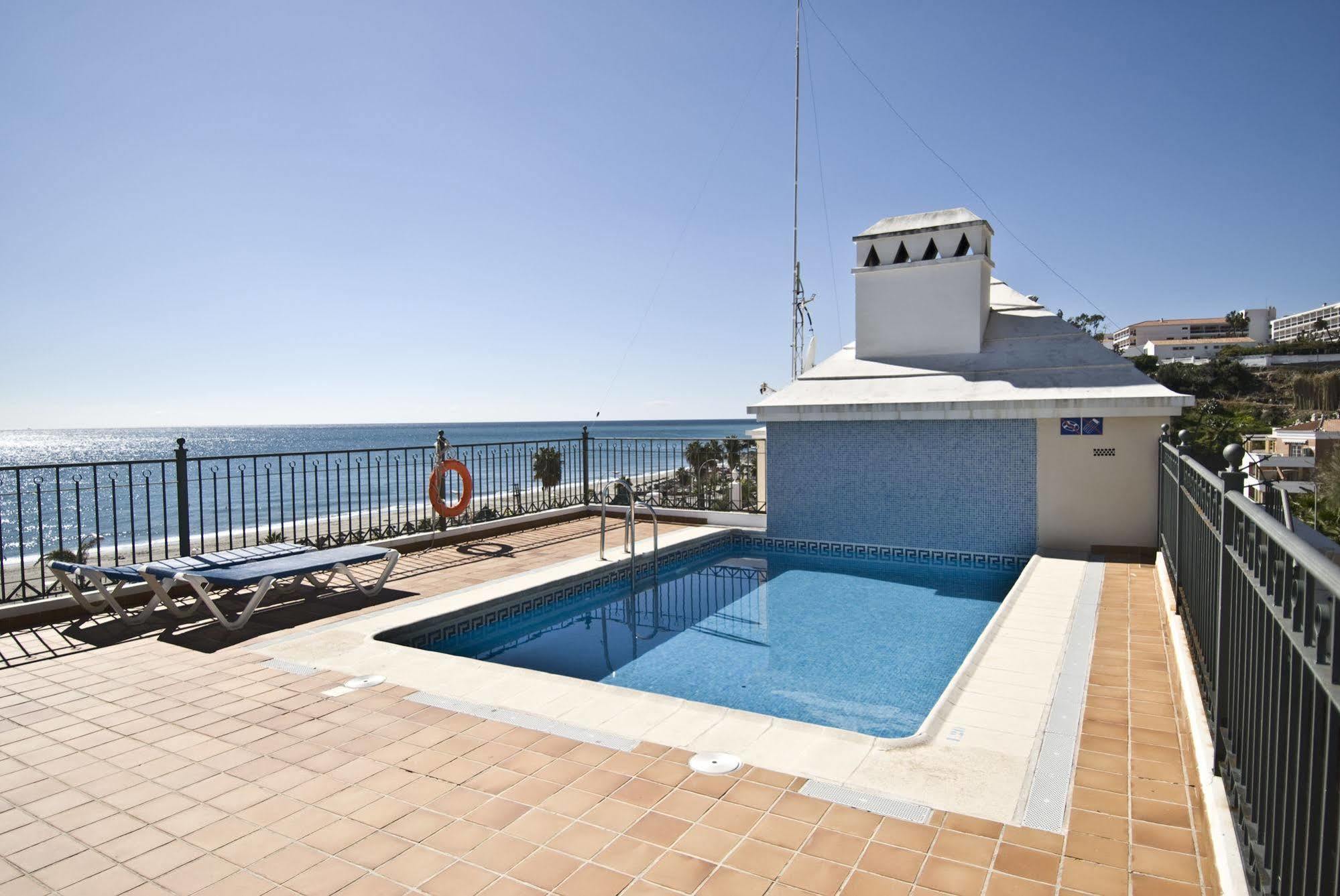 Apartamentos Hc Burriana Playa Nerja Exterior foto