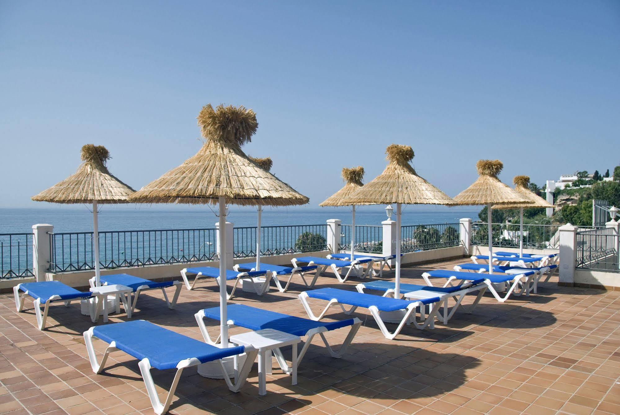 Apartamentos Hc Burriana Playa Nerja Exterior foto