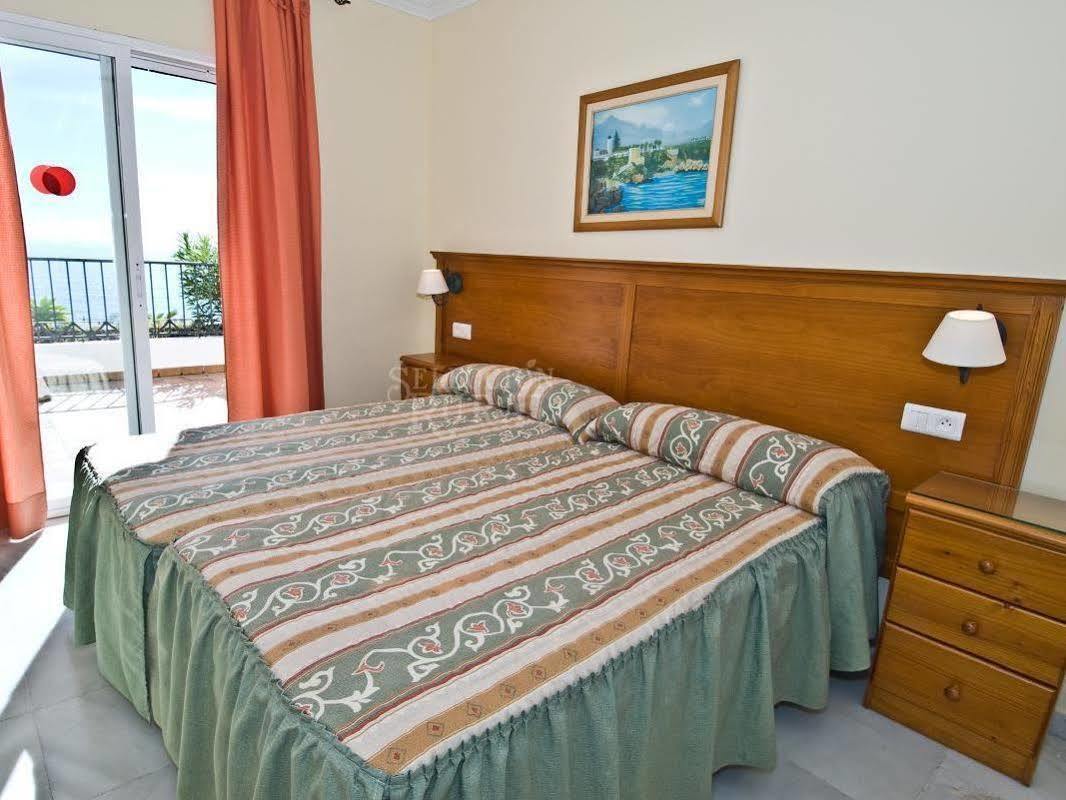 Apartamentos Hc Burriana Playa Nerja Exterior foto